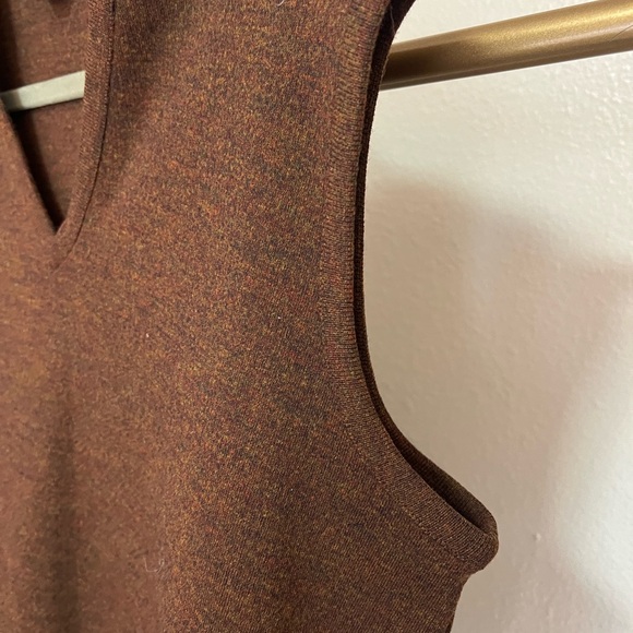 Vintage Brown 100% Wool Sweater Vest by Loomknit - Picture 4 of 10